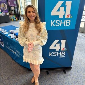 New nwt Mable sweater & skirt! Floral Ruffle Cream Sweater Set